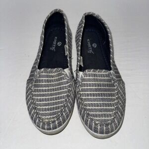 Kinetic Shoes Women's Size 7 Gray Striped Slip On Casual Shoes